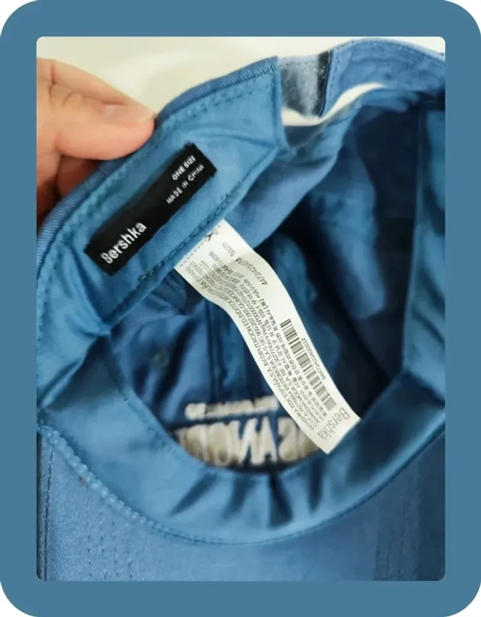 Casquette bleu clair Bershka, taille unique, très bon état - photo numéro 4