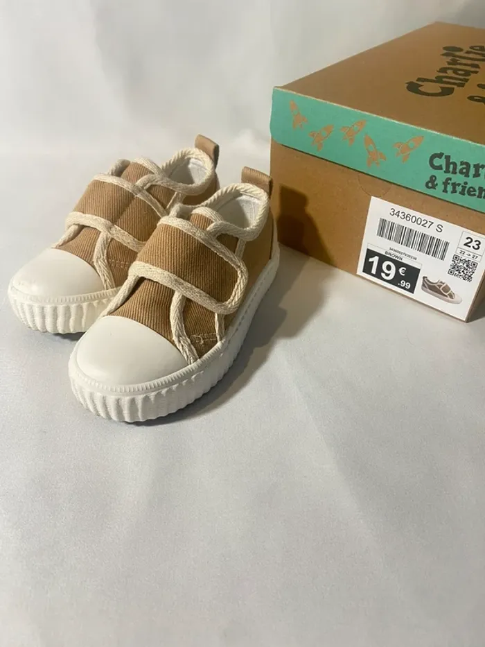 Chaussures - 23
