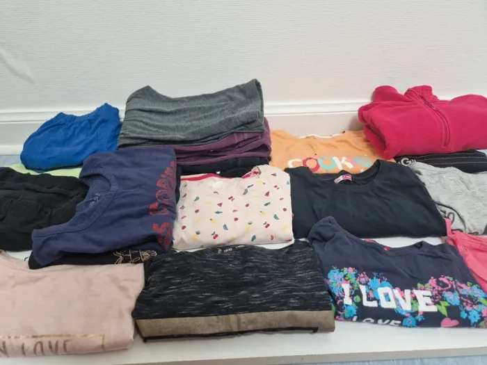 Lot vêtements filles (14A) - photo numéro 2