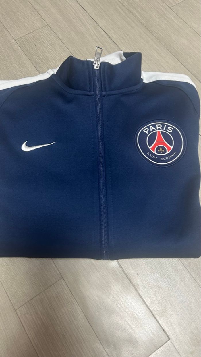 Veste PSG - photo numéro 3