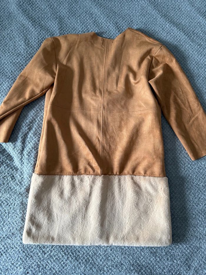 Veste longue camel zara fausse fourrure toute douce (36) - photo numéro 2