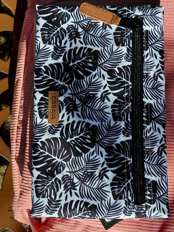 Pochette Cabaia en excellent état  
