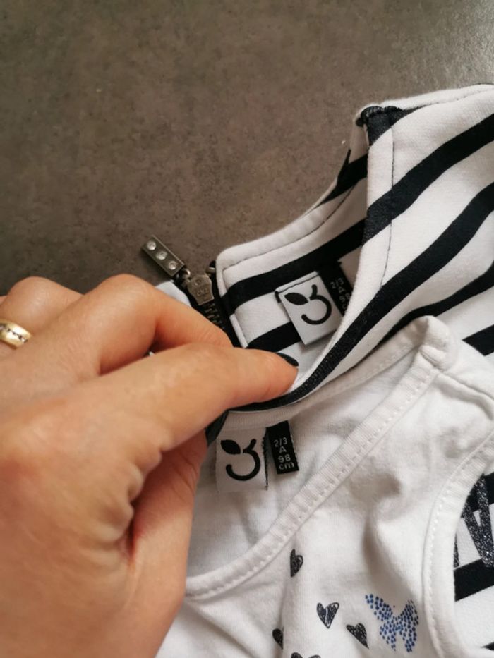 Robe avec son pull 3 ans de chez 3 pommes - photo numéro 2