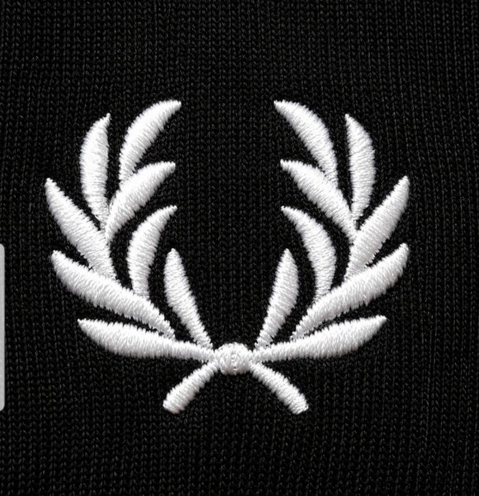 Pull Fred Perry - photo numéro 3