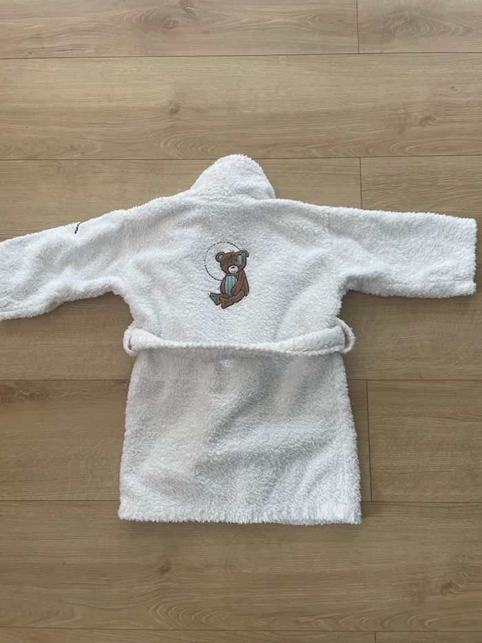 Peignoir Carré blanc ourson 2 ans - photo numéro 2