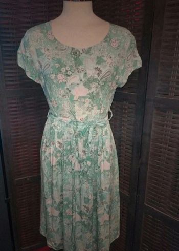 Très belle robe fleurie 36