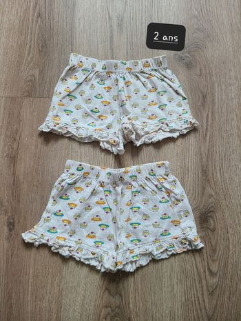 Short 2 ans