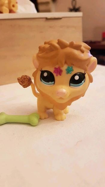 Lion petshop à paillettes