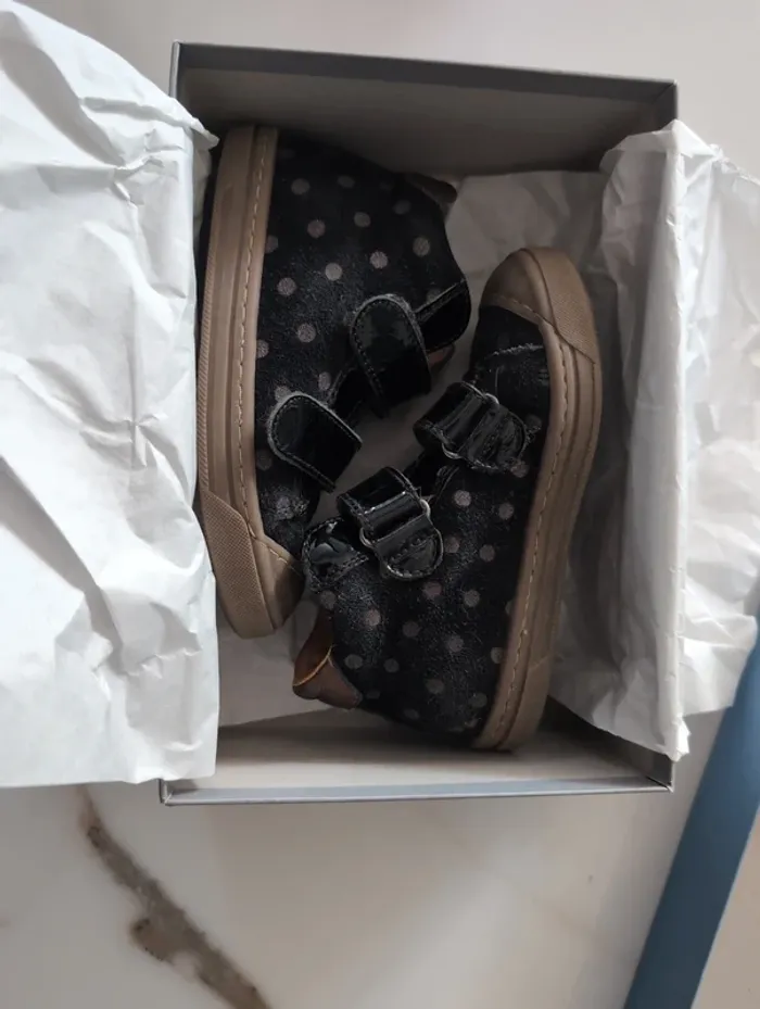 Chaussures fille taille 25 - photo numéro 5