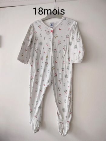 (D) Pyjama blanc motifs Petit Bateau 18m