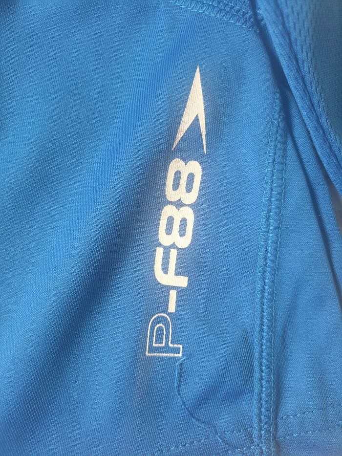 Pull de sport "Athletic" - photo numéro 4