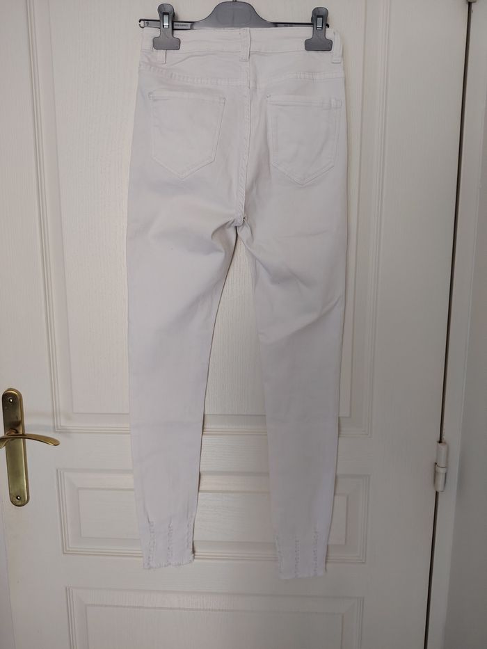 Pantalon blanc troué, Jeans Industry, T34 - photo numéro 2