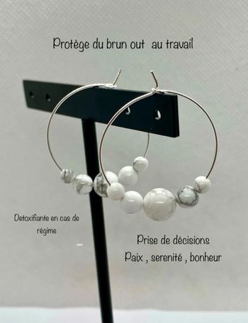 Boucles d’oreilles créoles howlite , inoxydables , lithothérapie