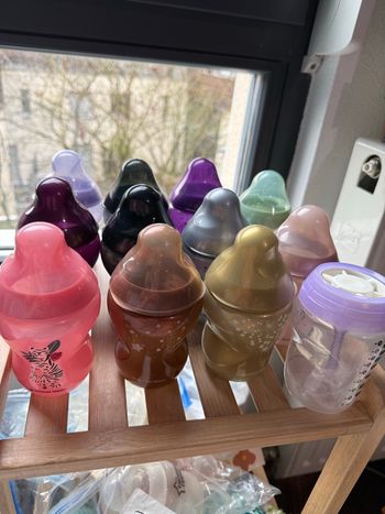 Lot moyens biberons tommee tippee 