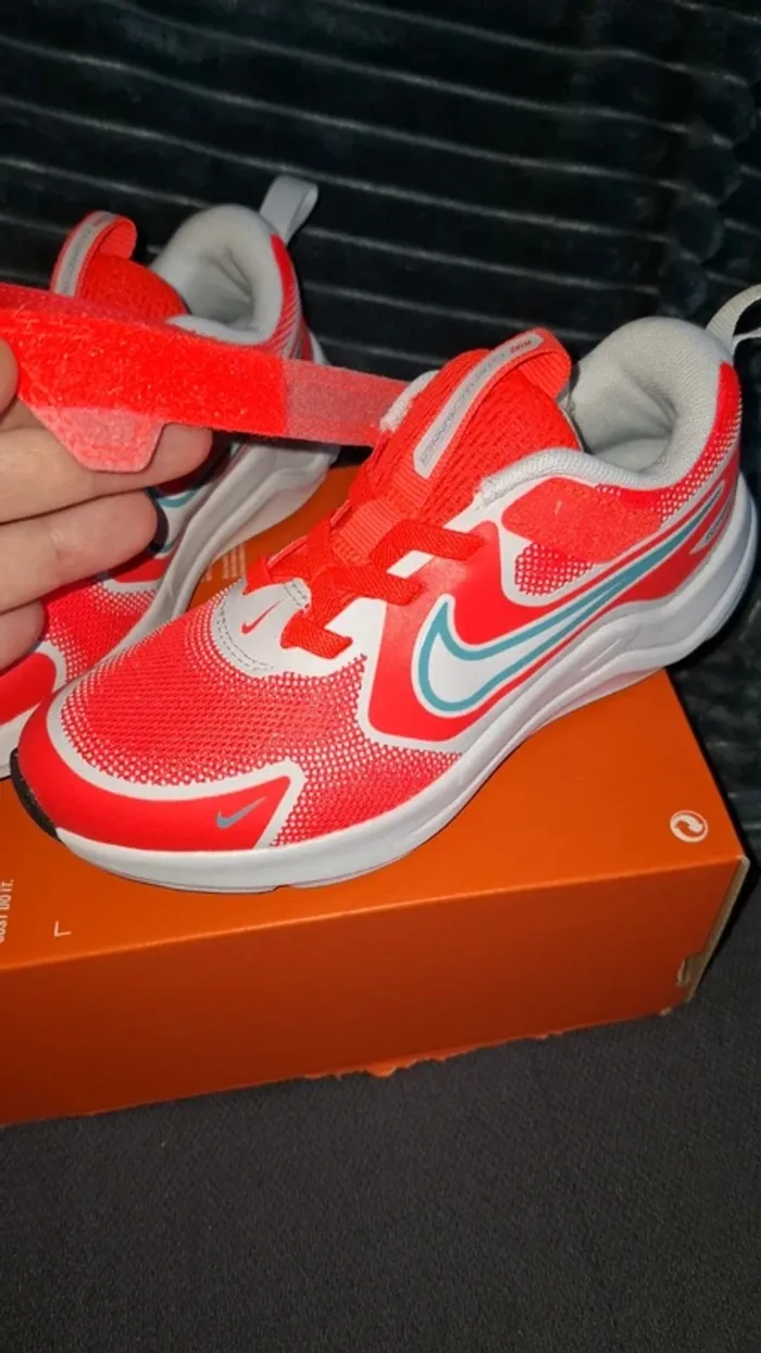 Baskets Nike enfant - photo numéro 5