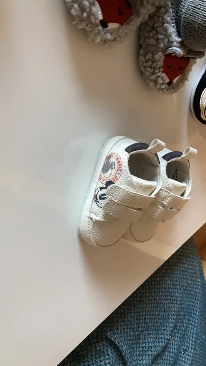 Lot de chaussures et chaussons - photo numéro 5