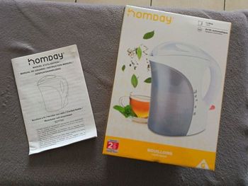 Bouilloire blanche 1l. neuve