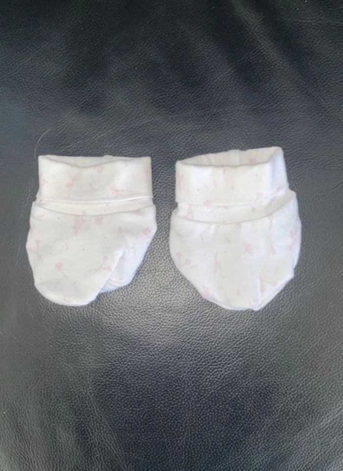 Petit chausson fille.