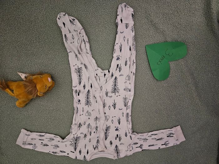 Pyjama 3 mois lot - photo numéro 9