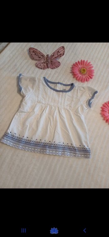 T.shirt bébé taille 6 mois