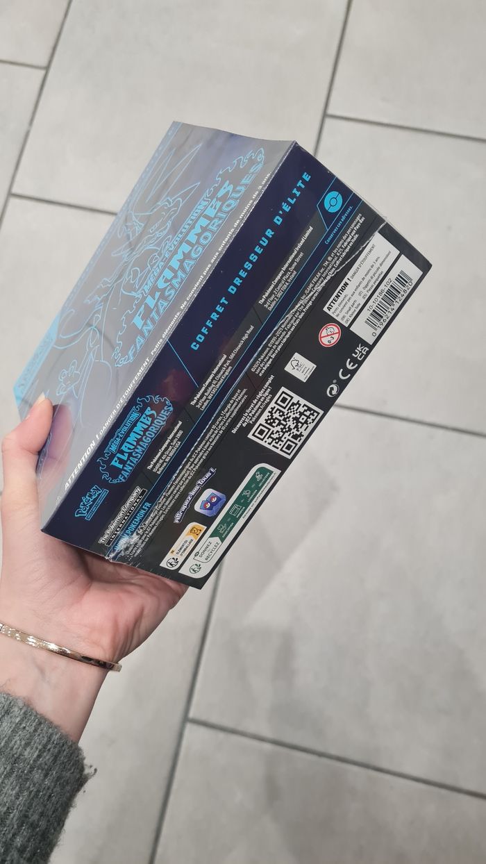 Coffret etb pokemon mega évolution 2 flammes fantasmagoriques - photo numéro 2