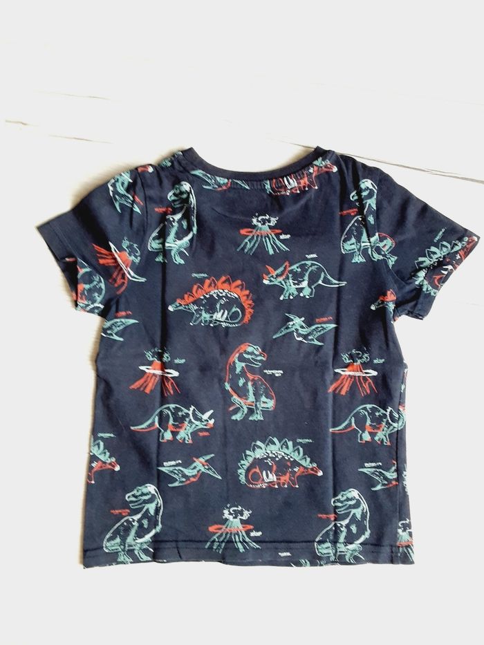 Vêtement garçon tee-shirt manches courtes dinosaures Kiabi 4 ans - photo numéro 3