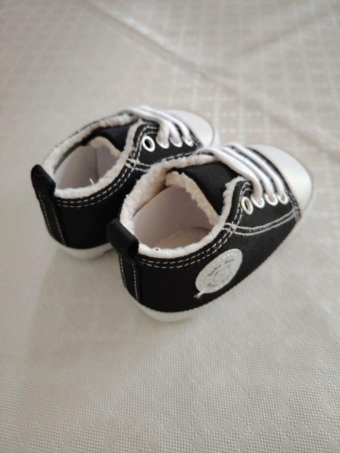 Chaussures bébé - photo numéro 3