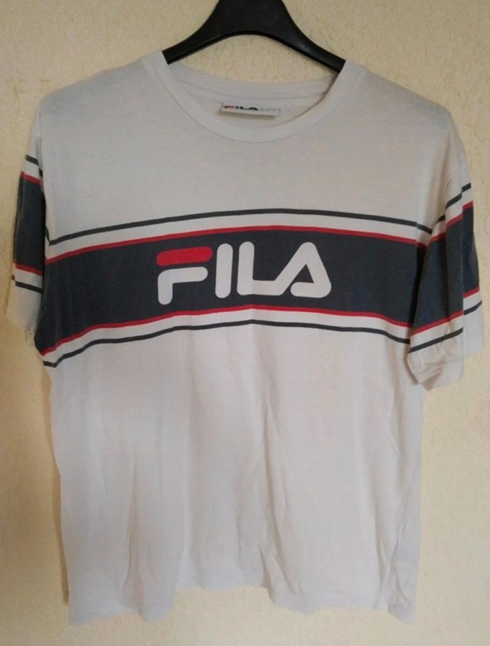 T-shirt homme marque Fila taille S