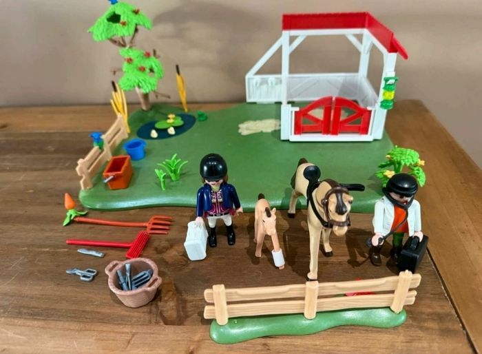 Playmobil 6147 SuperSet Paddock avec Chevaux