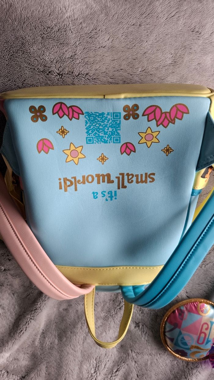 Loungefly it's small world maison poupées Disney Disneyland Paris pastel sac à dos ears oreilles - photo numéro 5