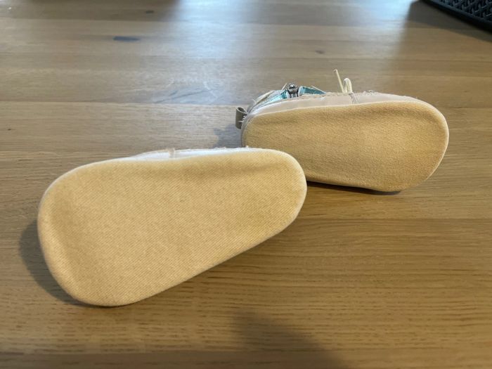 Chaussures bébé souples vert et gris 6/9mois - photo numéro 4