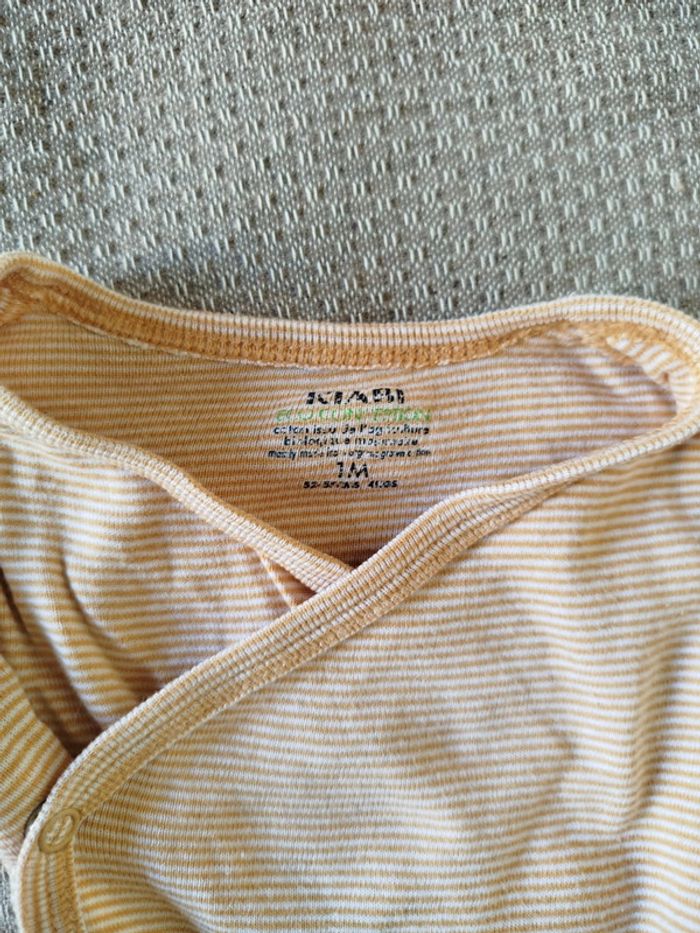 Lot 5 bodys 1 mois - photo numéro 5