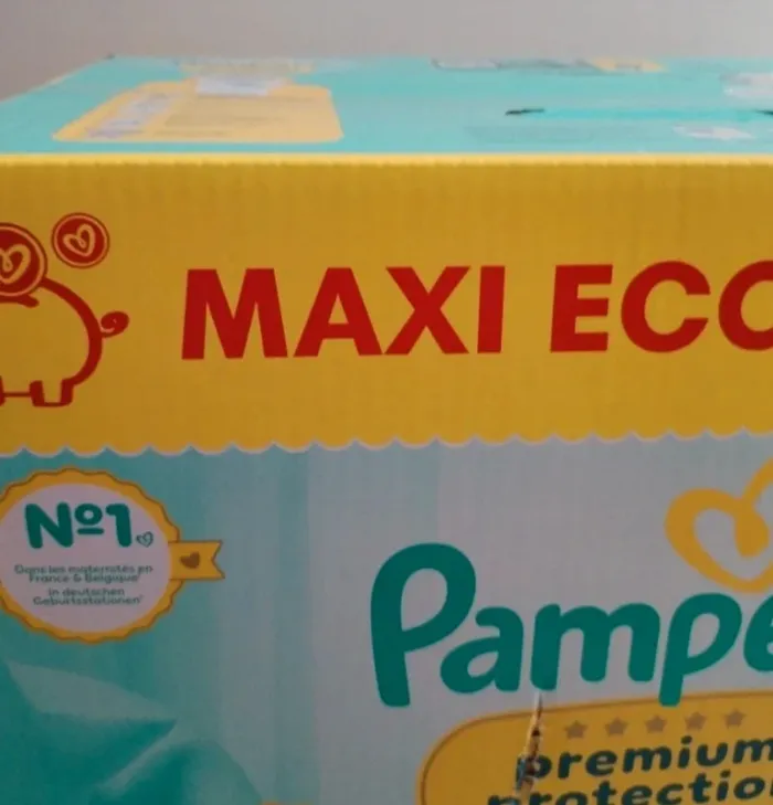 Couches Pampers premium - photo numéro 3