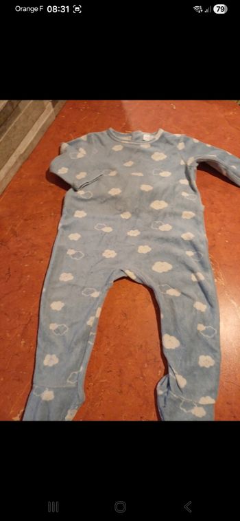 Pyjama bébé taille 12 mois