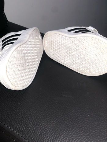 Baskets adidas enfants