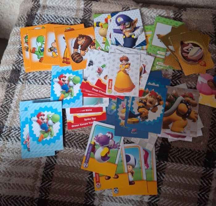 Lot de 64 cartes super Mario