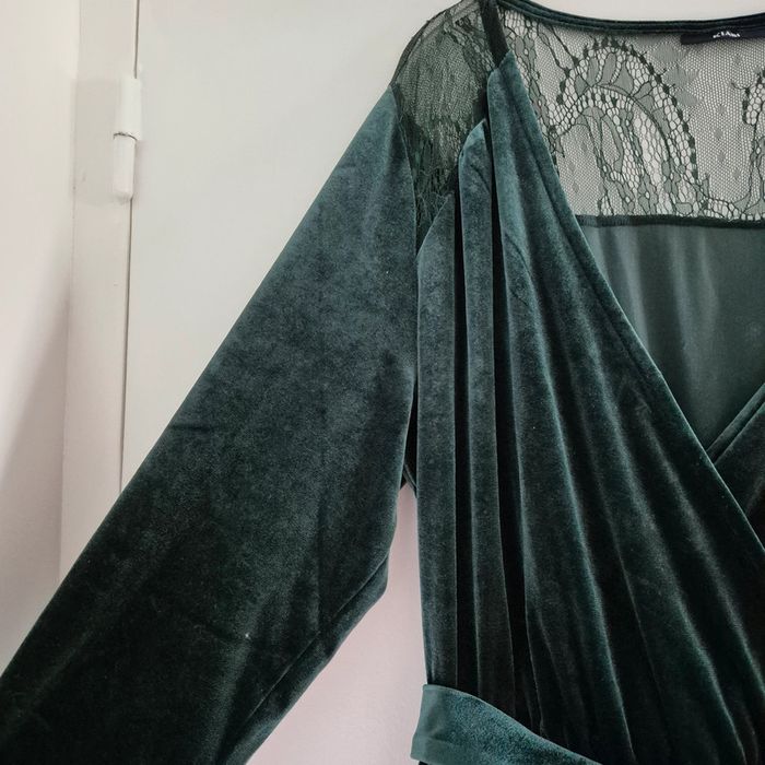 Combi short neuve vert en velours et dentelle - Kiabi - Taille XXL : 44 - photo numéro 3