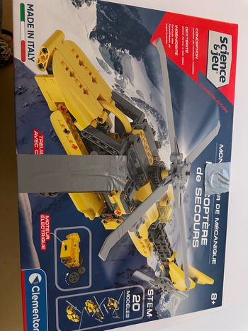 Hélicoptère de secours