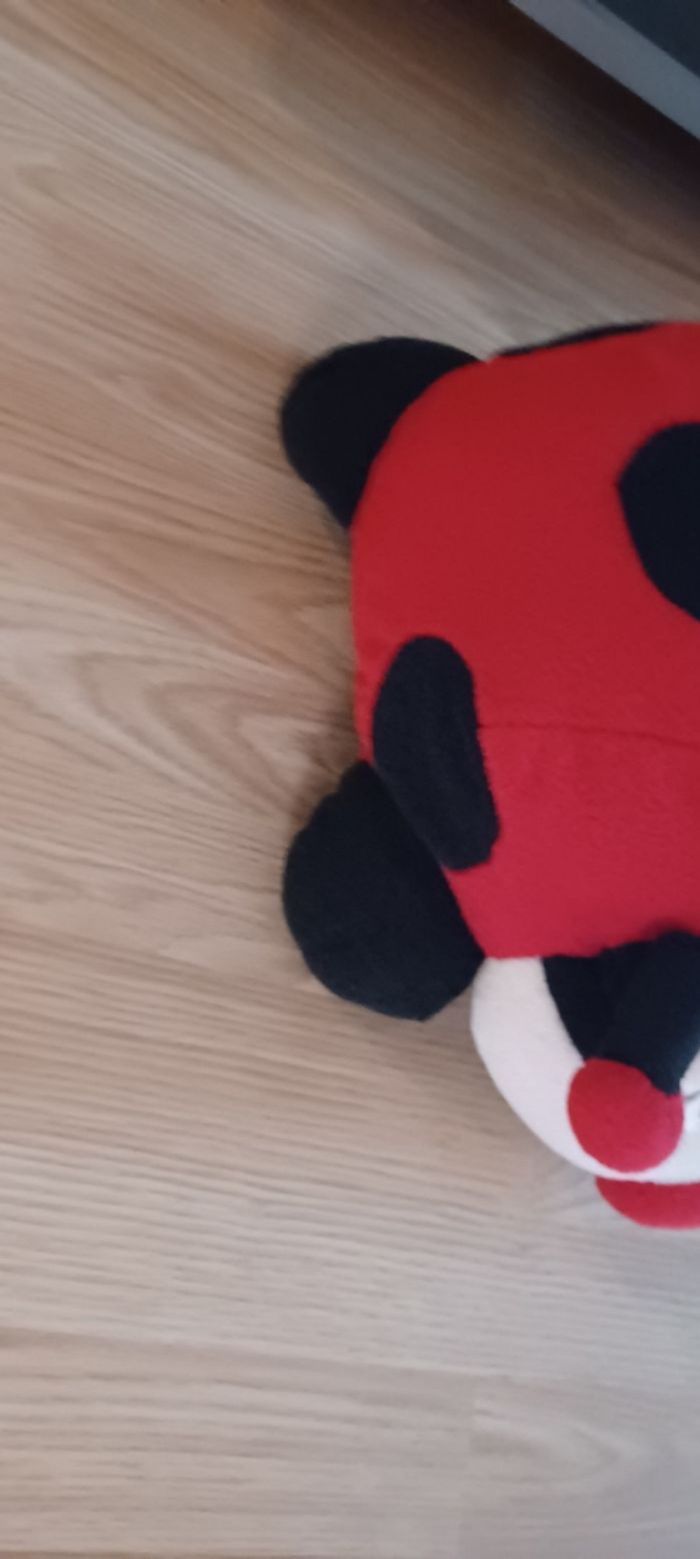 Très jolie peluche coccinelle 🐞 - photo numéro 3