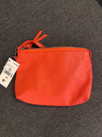 Petit sac à main rouge
