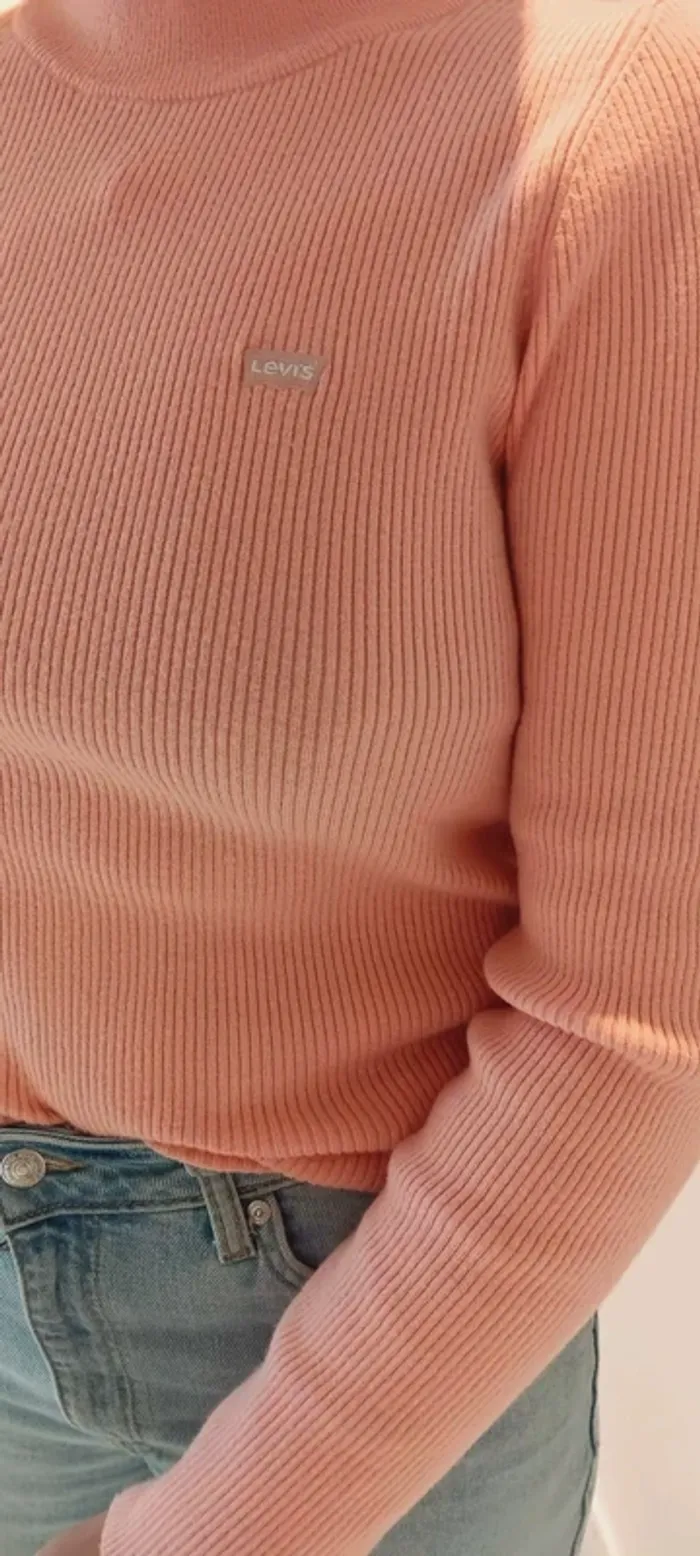Pull rose Levi's - photo numéro 5