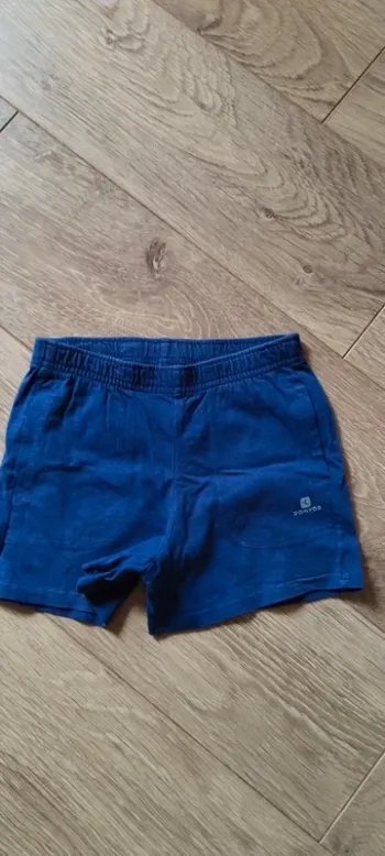 Short bleu marine Domyos - 5 ans