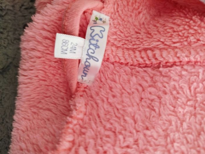 Robe de chambre ou sortie de bain. Rose. Taille 24 mois. Kitchoun. Très bon état - photo numéro 2