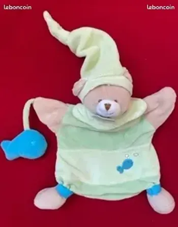 MARIONNETTE OURS MARIO AVEC POISSON - DOUDOU ET COMPAGNIE