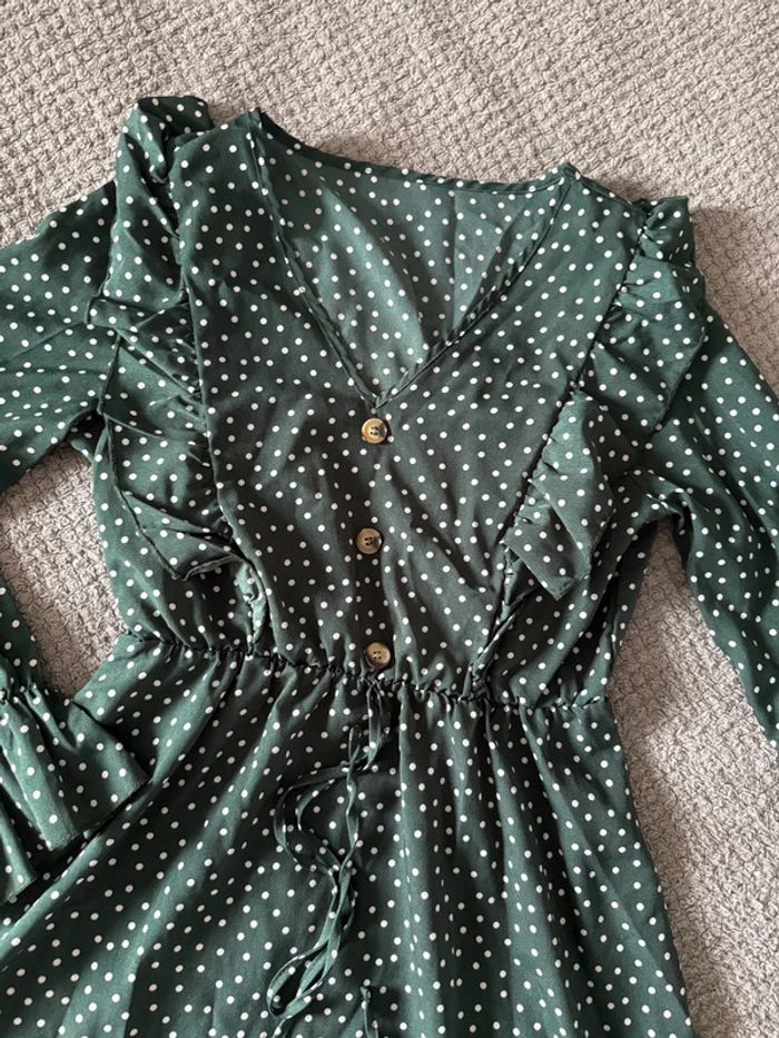 Robe verte à manche longue légère (38) - photo numéro 2