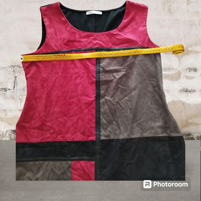 Jolie robe TM (voir mensurations car plus étiquette de taille) Armand Thiery - photo numéro 3