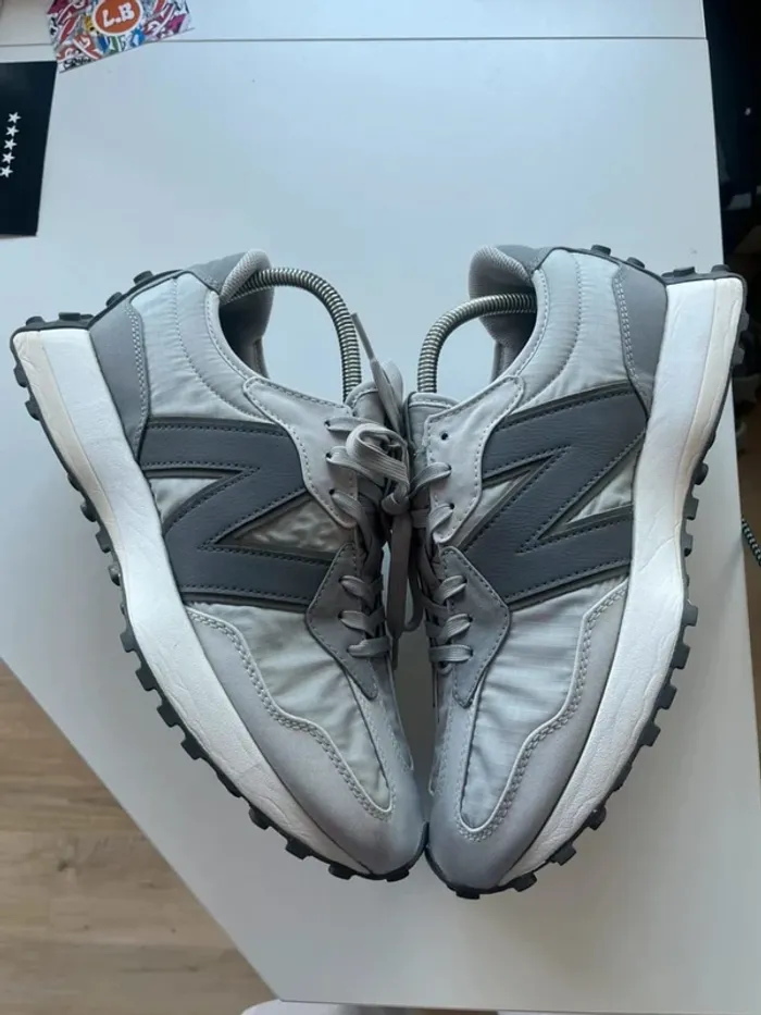 New Balance 327 White Grey 44