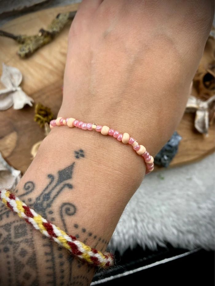 Bracelet en perle de rocaille rose - élastique - ethnique