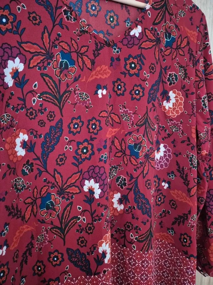Robe courte fleurie - photo numéro 3