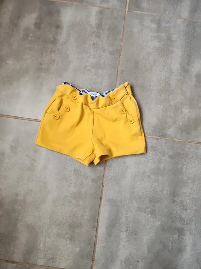 Short okaidi 7 ans